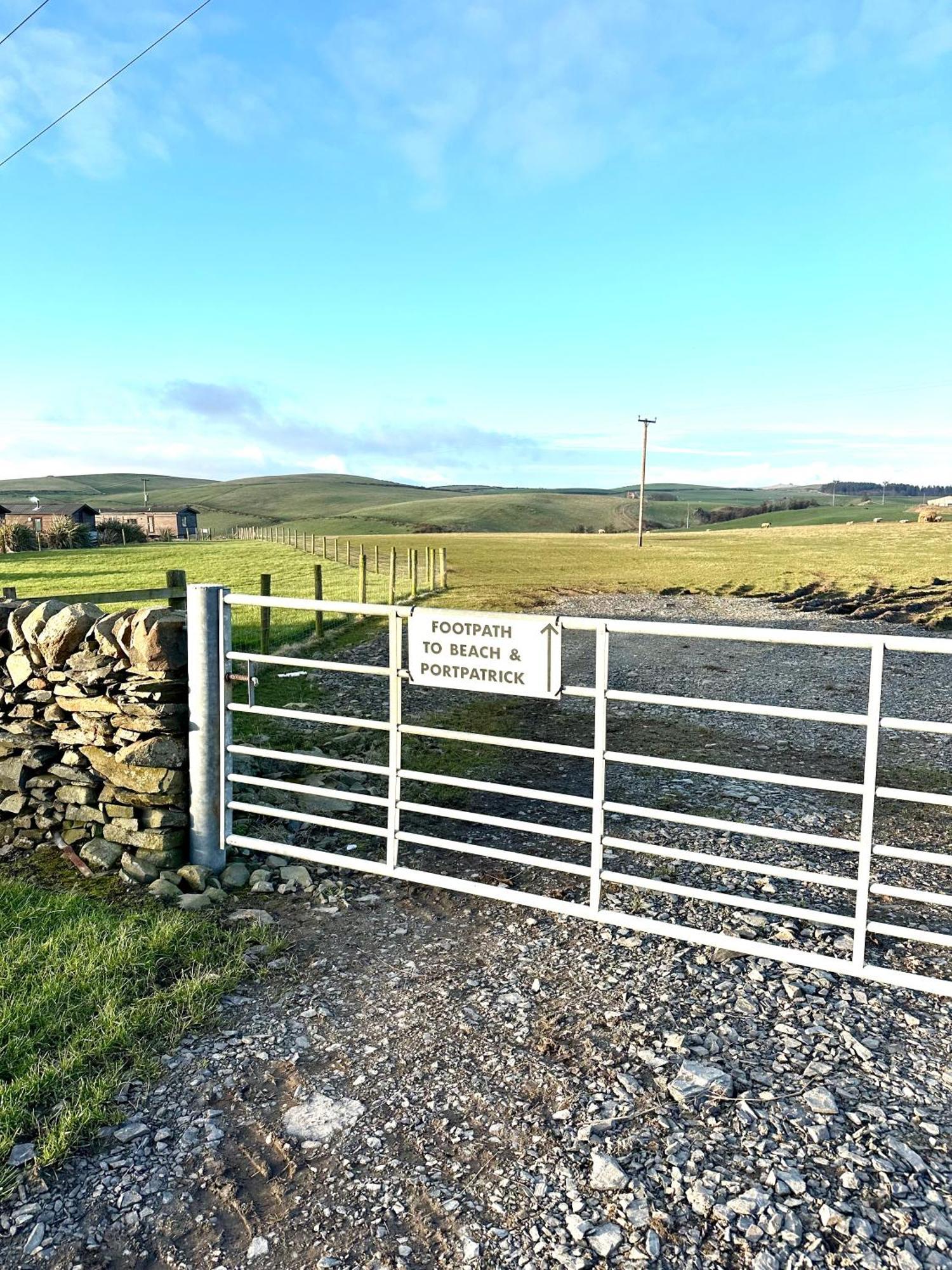 Bunnahabhain 5 - Farm Stay - Stunning Sea And Rural Views Странрар Екстер'єр фото